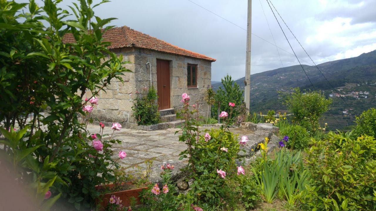 Gasthaus Casa Da Eira - Castanheiras Resende Exterior foto