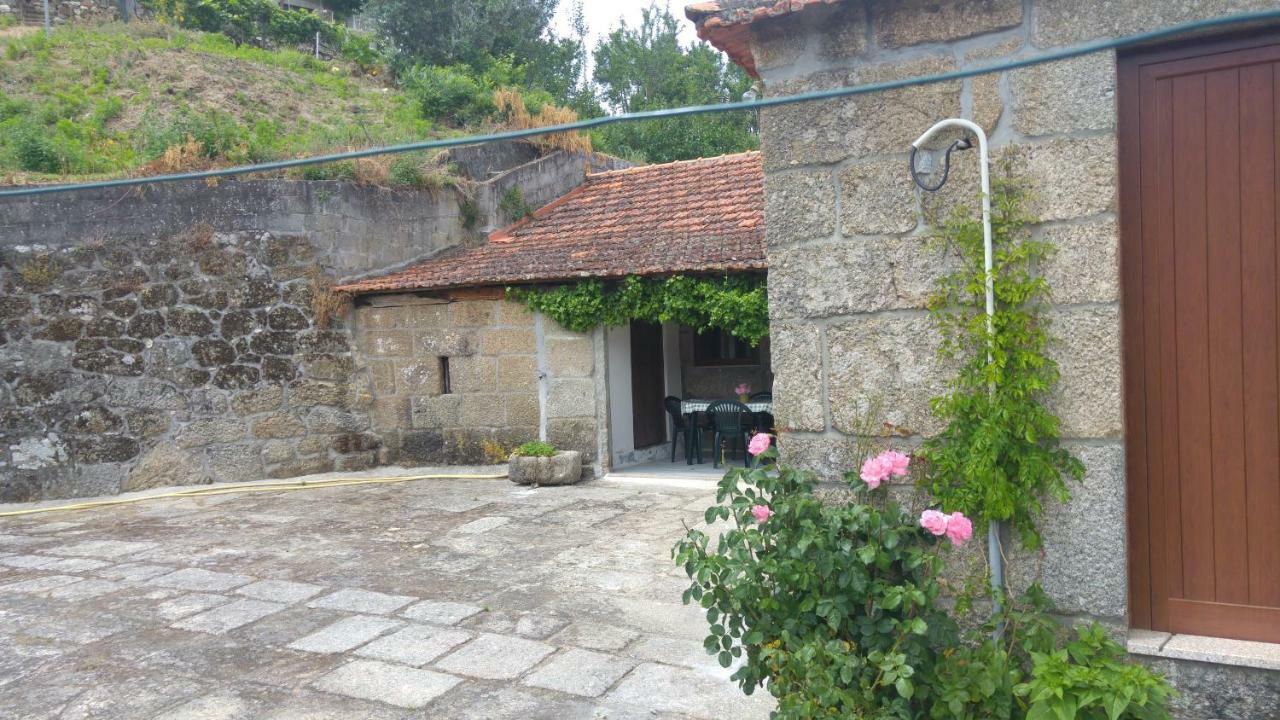 Gasthaus Casa Da Eira - Castanheiras Resende Exterior foto