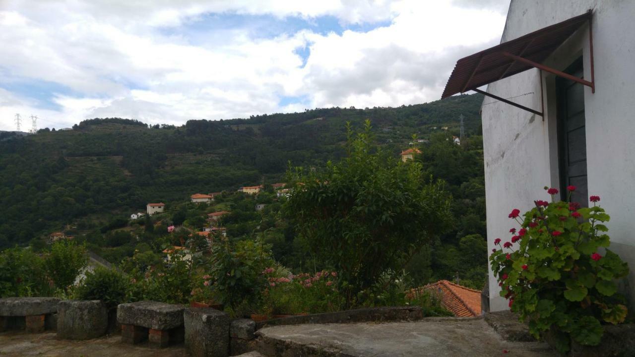 Gasthaus Casa Da Eira - Castanheiras Resende Exterior foto